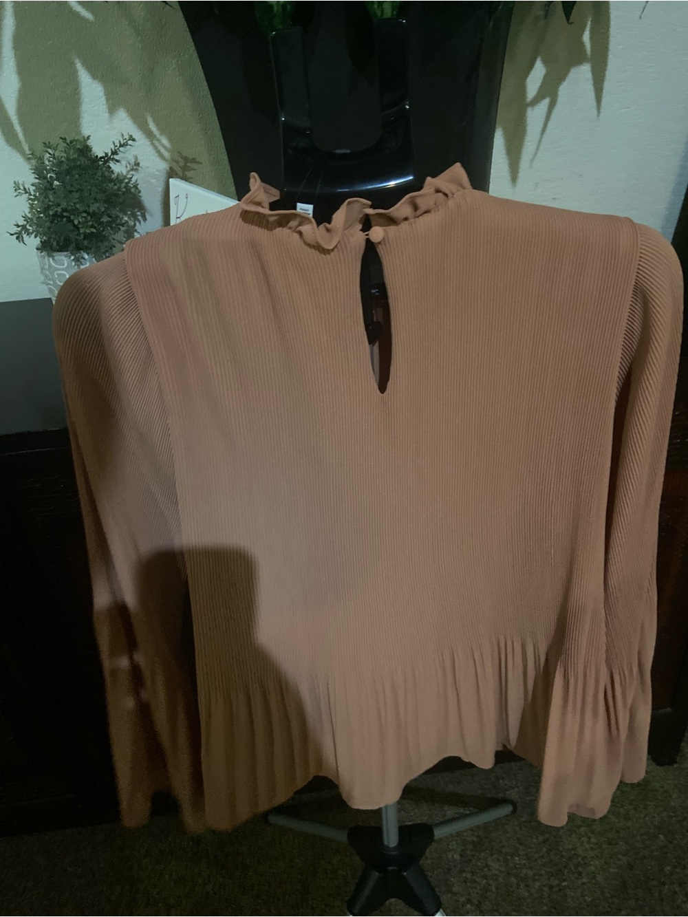 Clothing Tag (Not a Phone Accessory) - Picture 4 of 8